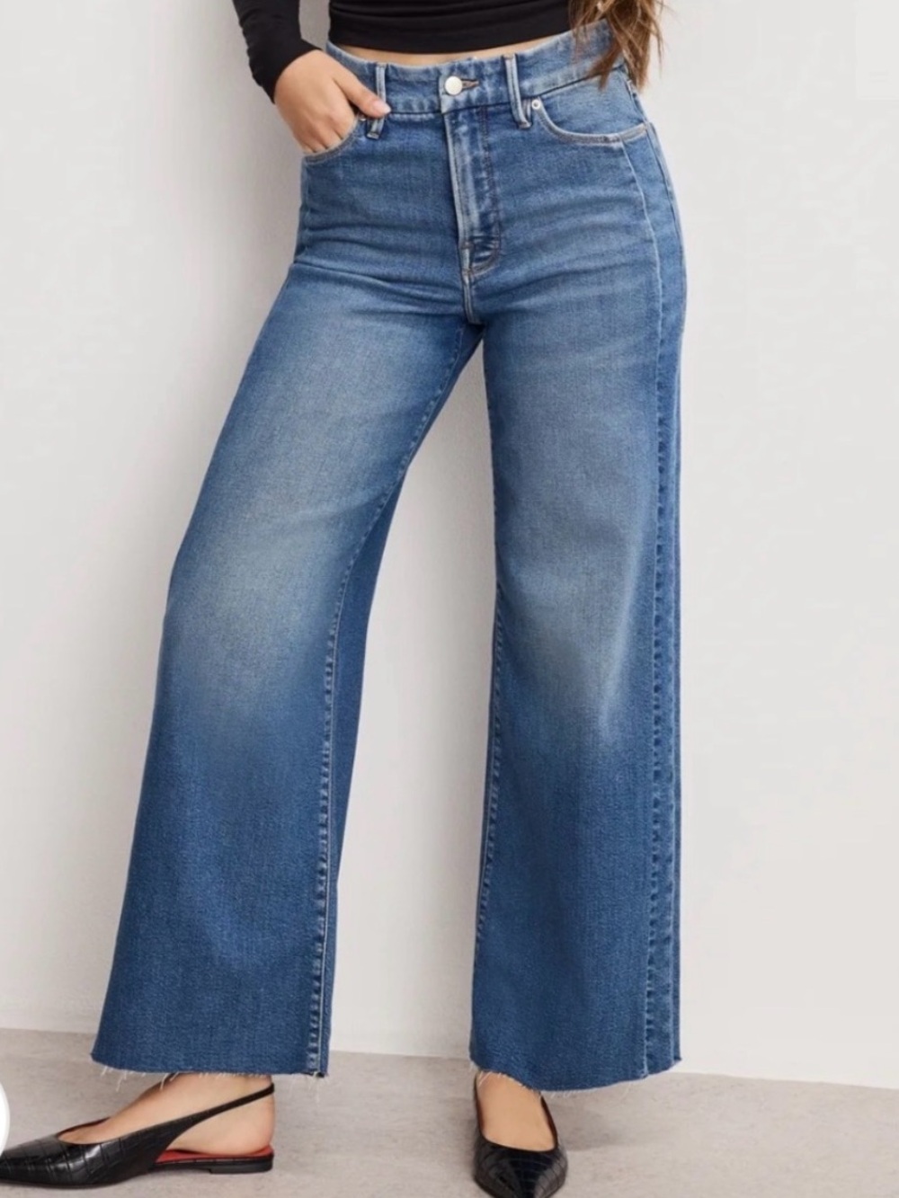 Good American Good Skate Cropped Mid-Blue Distressed Jeans in Blue - 8